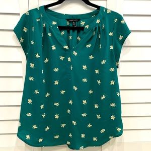 41 Hawthorn split v neck Daisy blouse,  MP